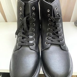 Steve Madden Cole Combat Boot